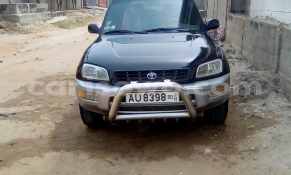 Ra Àlòkù Toyota RAV4 Silver Ọkọ̀ in Cotonou ni Benin