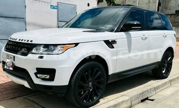 Sayi Na hannu Range Rover Range Rover White Mota in Cotonou a Benin Sayi Na hannu Range Rover Range Rover White Mota in Cotonou a Benin