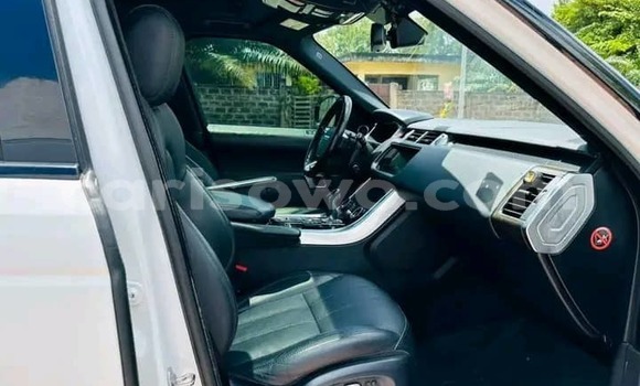 Sayi Na hannu Range Rover Range Rover White Mota in Cotonou a Benin Sayi Na hannu Range Rover Range Rover White Mota in Cotonou a Benin