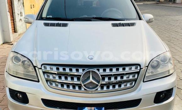 Acheter Occasion Voiture Mercedes-Benz ML–Class Autre à Cotonou, Benin Acheter Occasion Voiture Mercedes-Benz ML–Class Autre à Cotonou, Benin