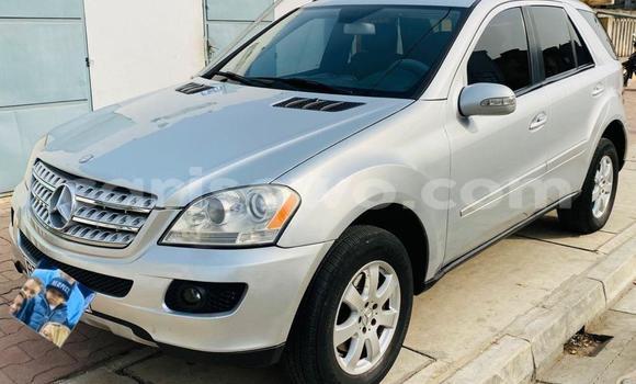Acheter Occasion Voiture Mercedes-Benz ML–Class Autre à Cotonou, Benin Acheter Occasion Voiture Mercedes-Benz ML–Class Autre à Cotonou, Benin