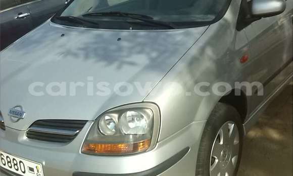 Sayi Na hannu Nissan Almera Azurfa Mota in Cotonou a Benin