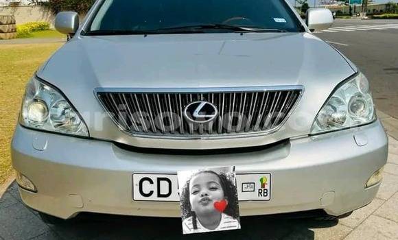 Buy Used Lexus RX 330 Other Car in Cotonou in Benign