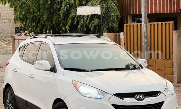 Sayi Na hannu Hyundai Tucson White Mota in Cotonou a Benin Sayi Na hannu Hyundai Tucson White Mota in Cotonou a Benin