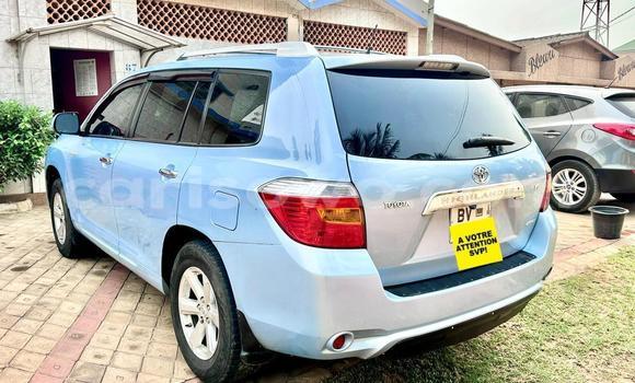 Acheter Occasion Voiture Toyota Highlander Bleu à Cotonou, Benin Acheter Occasion Voiture Toyota Highlander Bleu à Cotonou, Benin