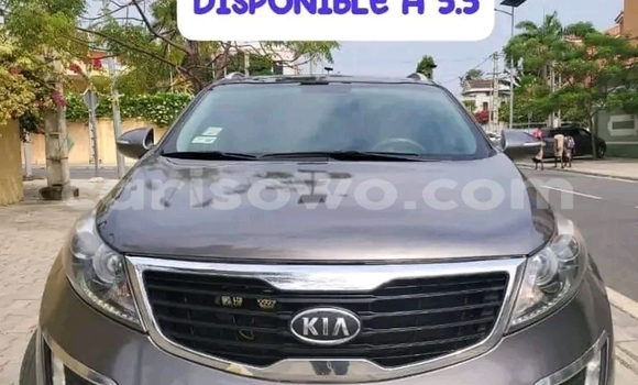 Ra Àlòkù Kia Sportage Silver Ọkọ̀ in Porto Novo ni Benin Ra Àlòkù Kia Sportage Silver Ọkọ̀ in Porto Novo ni Benin