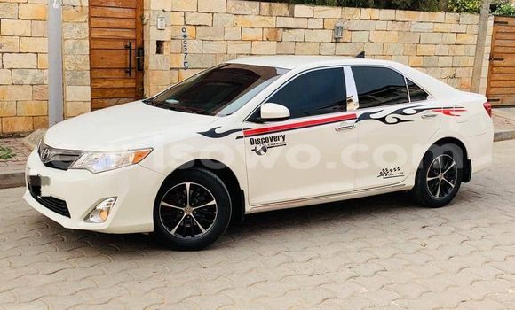 Acheter Occasion Voiture Toyota Camry Blanc à Cotonou, Benin Acheter Occasion Voiture Toyota Camry Blanc à Cotonou, Benin