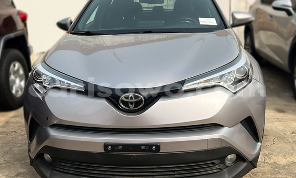 Ra Àlòkù Toyota C-HR Silver Ọkọ̀ in Cotonou ni Benin Ra Àlòkù Toyota C-HR Silver Ọkọ̀ in Cotonou ni Benin