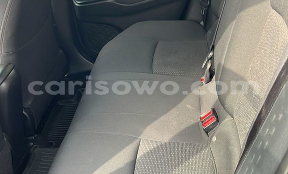 Ra Àlòkù Toyota C-HR Silver Ọkọ̀ in Cotonou ni Benin Ra Àlòkù Toyota C-HR Silver Ọkọ̀ in Cotonou ni Benin