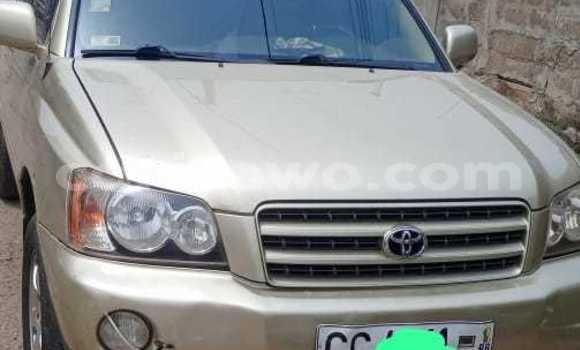 Ra Àlòkù Toyota Highlander Silver Ọkọ̀ in Cotonou ni Benin