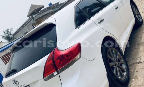 Sayi Na hannu Toyota Venza White Mota in Cotonou a Benin Sayi Na hannu Toyota Venza White Mota in Cotonou a Benin