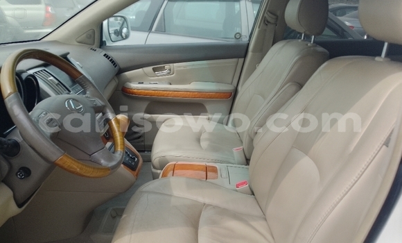 Ra Àlòkù Lexus RX 350 funfun Ọkọ̀ in Cotonou ni Benin Ra Àlòkù Lexus RX 350 funfun Ọkọ̀ in Cotonou ni Benin
