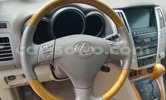 Ra Àlòkù Lexus RX 350 funfun Ọkọ̀ in Cotonou ni Benin Ra Àlòkù Lexus RX 350 funfun Ọkọ̀ in Cotonou ni Benin