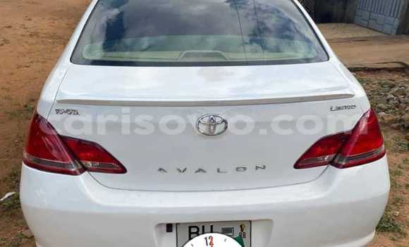 Acheter Occasion Voiture Toyota Avalon Blanc à Cotonou, Benin Acheter Occasion Voiture Toyota Avalon Blanc à Cotonou, Benin