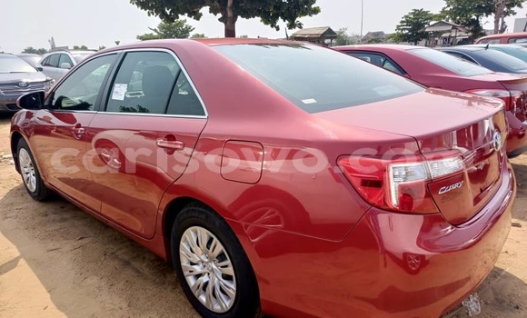 Sayi Na hannu Toyota Camry Red Mota in Cotonou a Benin Sayi Na hannu Toyota Camry Red Mota in Cotonou a Benin