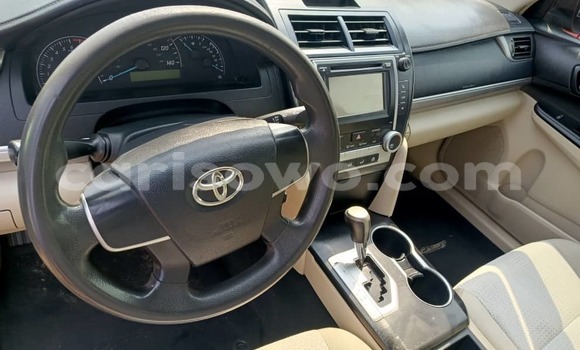 Sayi Na hannu Toyota Camry Red Mota in Cotonou a Benin Sayi Na hannu Toyota Camry Red Mota in Cotonou a Benin