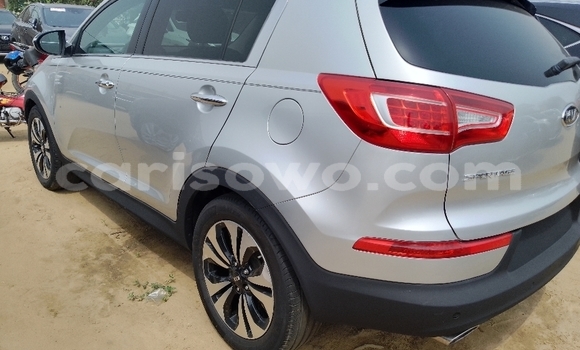 Acheter Occasion Voiture Kia Sportage Beige à Cotonou, Benin Acheter Occasion Voiture Kia Sportage Beige à Cotonou, Benin