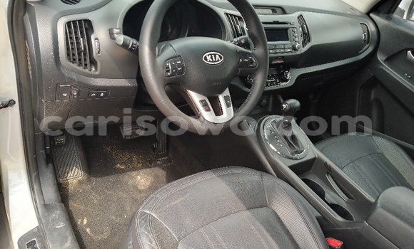 Acheter Occasion Voiture Kia Sportage Beige à Cotonou, Benin Acheter Occasion Voiture Kia Sportage Beige à Cotonou, Benin