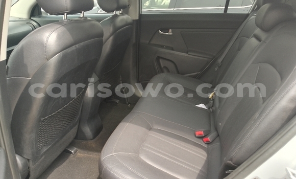 Acheter Occasion Voiture Kia Sportage Beige à Cotonou, Benin Acheter Occasion Voiture Kia Sportage Beige à Cotonou, Benin