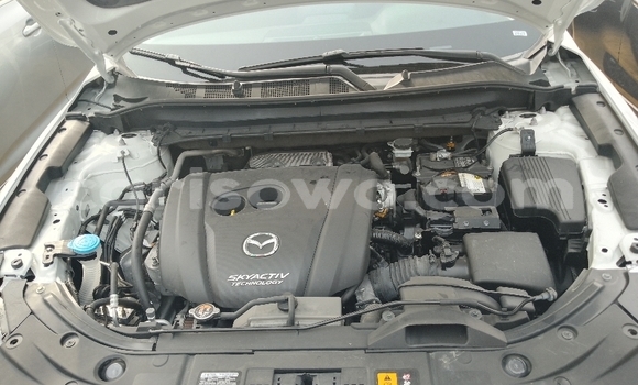 Ra Àlòkù Mazda CX-5 funfun Ọkọ̀ in Cotonou ni Benin Ra Àlòkù Mazda CX-5 funfun Ọkọ̀ in Cotonou ni Benin