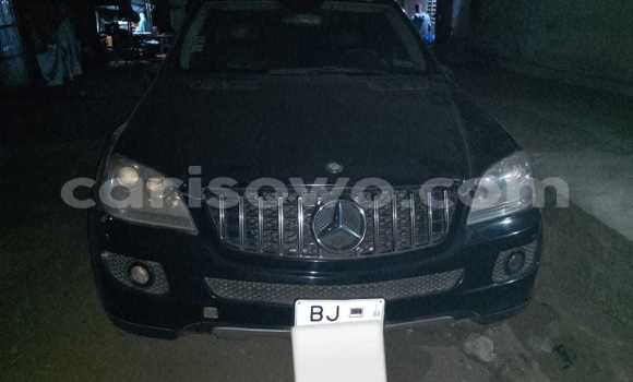 Ra Àlòkù Mercedes-Benz ML–Class Black Ọkọ̀ in Cotonou ni Benin