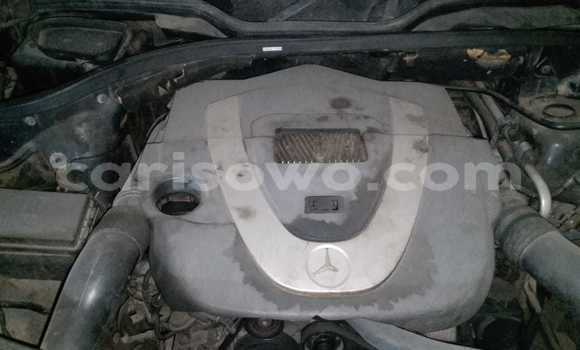 Ra Àlòkù Mercedes-Benz ML–Class Black Ọkọ̀ in Cotonou ni Benin Ra Àlòkù Mercedes-Benz ML–Class Black Ọkọ̀ in Cotonou ni Benin