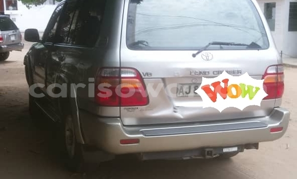 Acheter Occasion Voiture Toyota Land Cruiser Beige à Cotonou, Benin Acheter Occasion Voiture Toyota Land Cruiser Beige à Cotonou, Benin