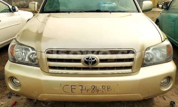 Acheter Occasion Voiture Toyota Highlander Beige à Cotonou, Benin