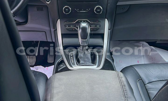 Acheter Occasion Voiture Ford Edge Blanc à Cotonou, Benin Acheter Occasion Voiture Ford Edge Blanc à Cotonou, Benin