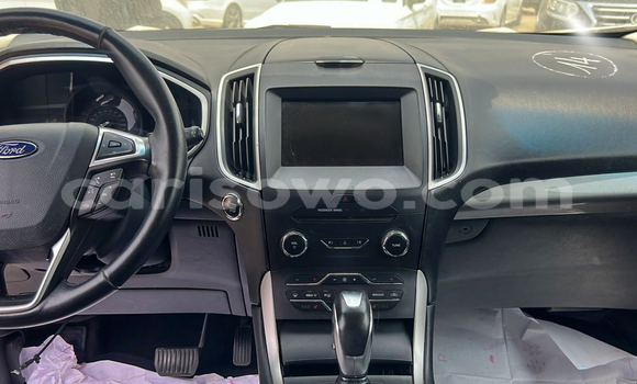 Acheter Occasion Voiture Ford Edge Blanc à Cotonou, Benin Acheter Occasion Voiture Ford Edge Blanc à Cotonou, Benin