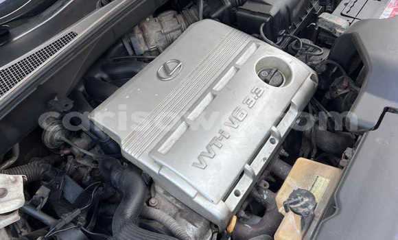 Sayi Na hannu Lexus RX 330 Azurfa Mota in Cotonou a Benin Sayi Na hannu Lexus RX 330 Azurfa Mota in Cotonou a Benin