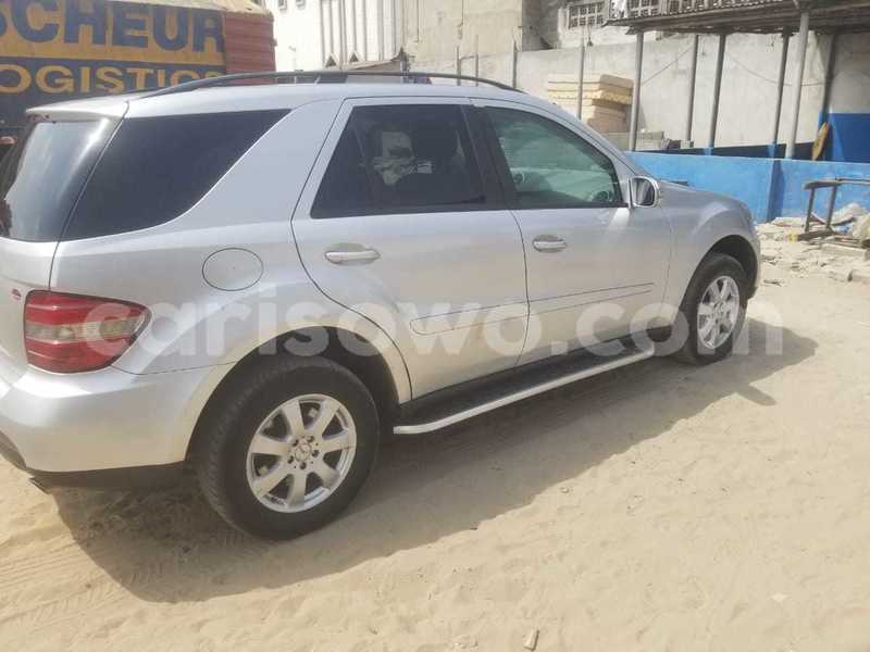 Big with watermark mercedes benz ml class benin cotonou 18839