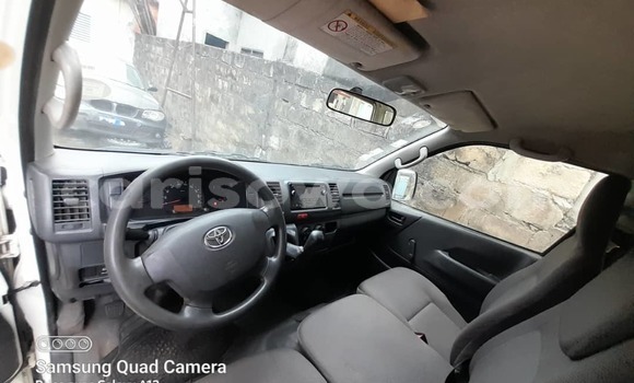 Acheter Occasion Voiture Toyota Hiace Blanc à Cotonou, Benin Acheter Occasion Voiture Toyota Hiace Blanc à Cotonou, Benin