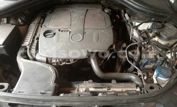 Acheter Occasion Voiture Mercedes-Benz ML–Class Blanc à Cotonou, Benin Acheter Occasion Voiture Mercedes-Benz ML–Class Blanc à Cotonou, Benin