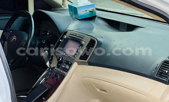 Ra Àlòkù Toyota Venza funfun Ọkọ̀ in Cotonou ni Benin Ra Àlòkù Toyota Venza funfun Ọkọ̀ in Cotonou ni Benin