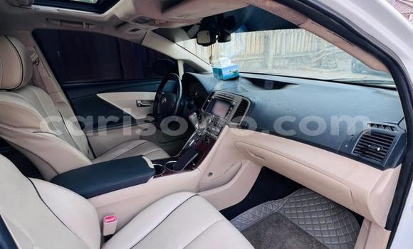 Ra Àlòkù Toyota Venza funfun Ọkọ̀ in Cotonou ni Benin Ra Àlòkù Toyota Venza funfun Ọkọ̀ in Cotonou ni Benin