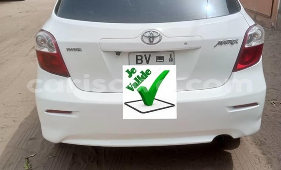 Buy Used Toyota Matrix White Car in Cotonou in Benign Buy Used Toyota Matrix White Car in Cotonou in Benign