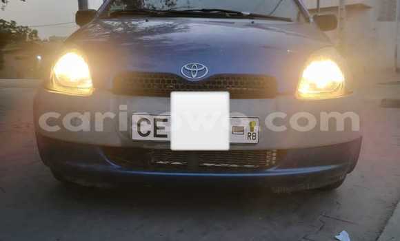 Sayi Na hannu Toyota Yaris Blue Mota in Cotonou a Benin Sayi Na hannu Toyota Yaris Blue Mota in Cotonou a Benin
