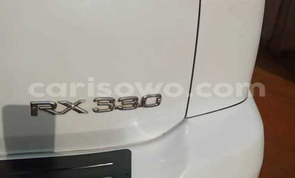 Ra Àlòkù Lexus RX 330 funfun Ọkọ̀ in Cotonou ni Benin Ra Àlòkù Lexus RX 330 funfun Ọkọ̀ in Cotonou ni Benin