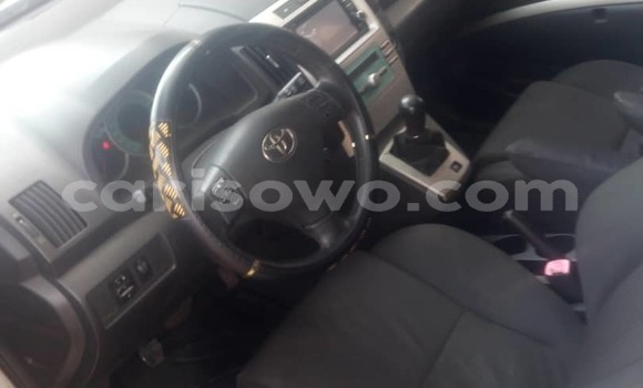 Ra Àlòkù Toyota Corolla Verso Silver Ọkọ̀ in Cotonou ni Benin Ra Àlòkù Toyota Corolla Verso Silver Ọkọ̀ in Cotonou ni Benin