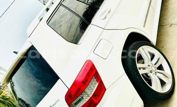 Buy Used Mercedes-Benz GLK–Class White Car in Cotonou in Benign Buy Used Mercedes-Benz GLK–Class White Car in Cotonou in Benign