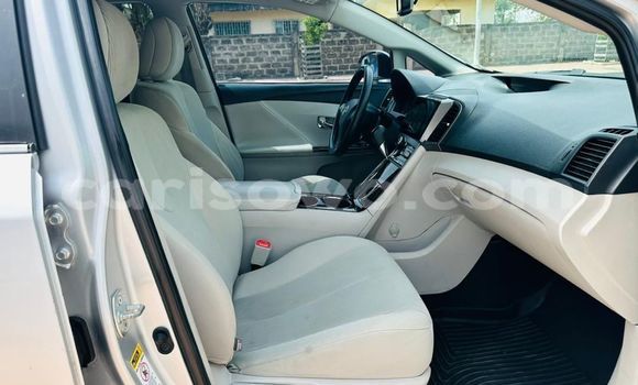 Acheter Occasion Voiture Toyota Venza Blanc à Cotonou, Benin Acheter Occasion Voiture Toyota Venza Blanc à Cotonou, Benin