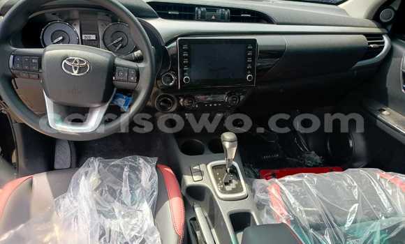 Acheter Neuf Voiture Toyota Hilux Noir à Cotonou, Benin Acheter Neuf Voiture Toyota Hilux Noir à Cotonou, Benin