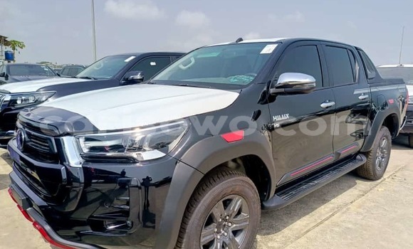 Acheter Neuf Voiture Toyota Hilux Noir à Cotonou, Benin Acheter Neuf Voiture Toyota Hilux Noir à Cotonou, Benin