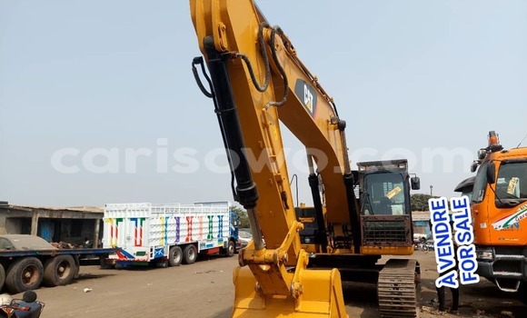 Sayi Na hannu Caterpillar 120 Sauran Babbar mota in Abomey Calavi a Benin