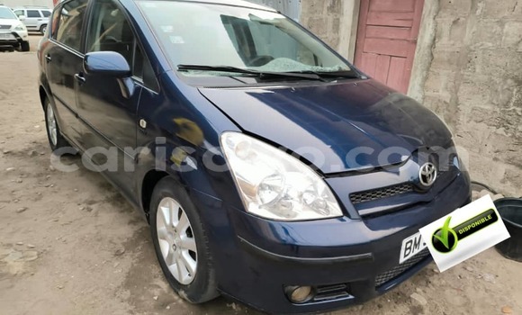 Sayi Na hannu Toyota Corolla Verso Blue Mota in Cotonou a Benin Sayi Na hannu Toyota Corolla Verso Blue Mota in Cotonou a Benin