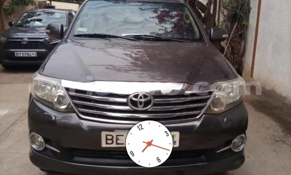 Acheter Occasion Voiture Toyota Fortuner Marron à Cotonou, Benin