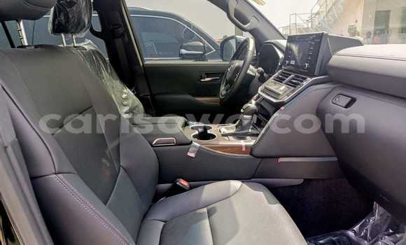 Ra Tuntun Toyota Land Cruiser Black Ọkọ̀ in Cotonou ni Benin Ra Tuntun Toyota Land Cruiser Black Ọkọ̀ in Cotonou ni Benin
