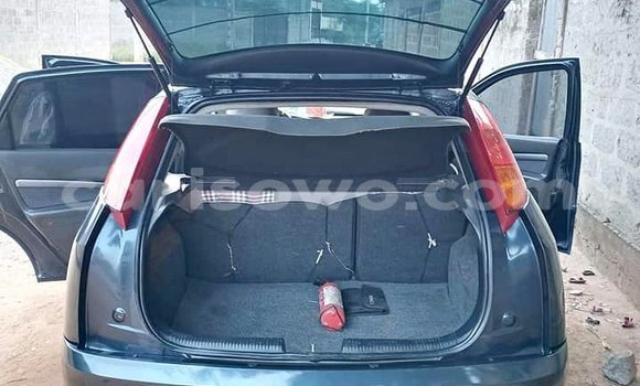 Buy Used Ford Focus Blue Car in Abomey Calavi in Benign Buy Used Ford Focus Blue Car in Abomey Calavi in Benign