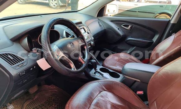 Ra Àlòkù Hyundai Tucson funfun Ọkọ̀ in Cotonou ni Benin Ra Àlòkù Hyundai Tucson funfun Ọkọ̀ in Cotonou ni Benin